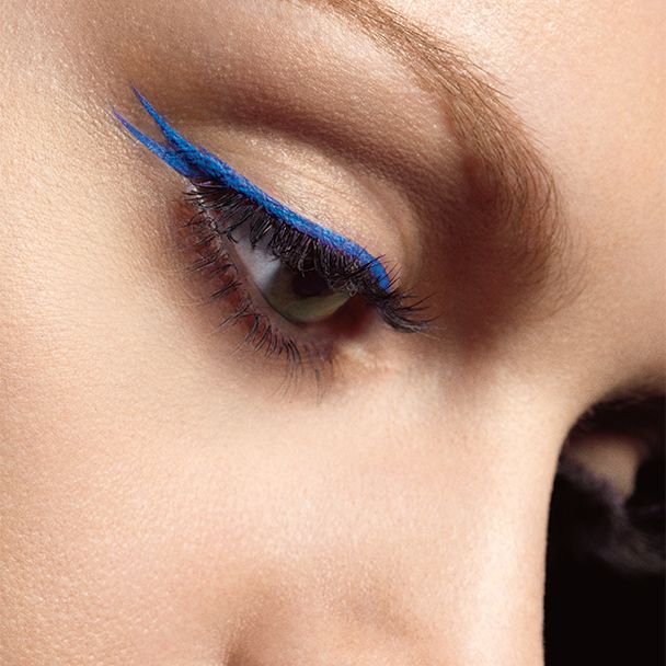 Revlon Color stay Skinny Eye Liquid Liner - Electric Blue